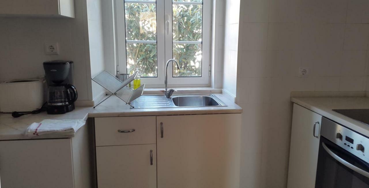 Apartamentos Tejo A Vista Lisbon Luaran gambar